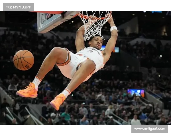 马刺第三节发力碾压残阵雷霆，凯尔登-约翰逊25分助球队双杀西部第一