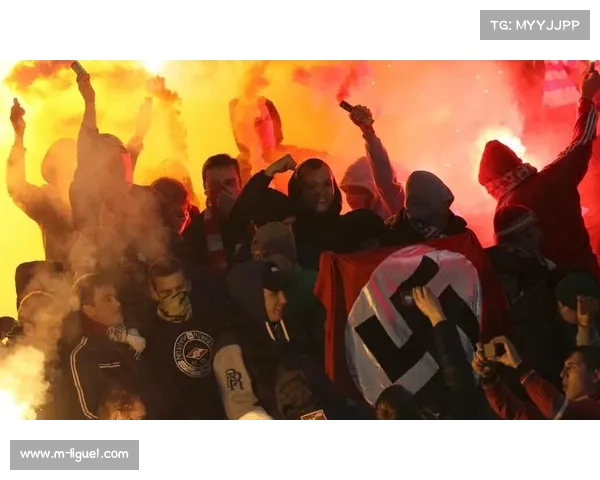 足球流氓行为的历史与现状，俱乐部与警方合作应对